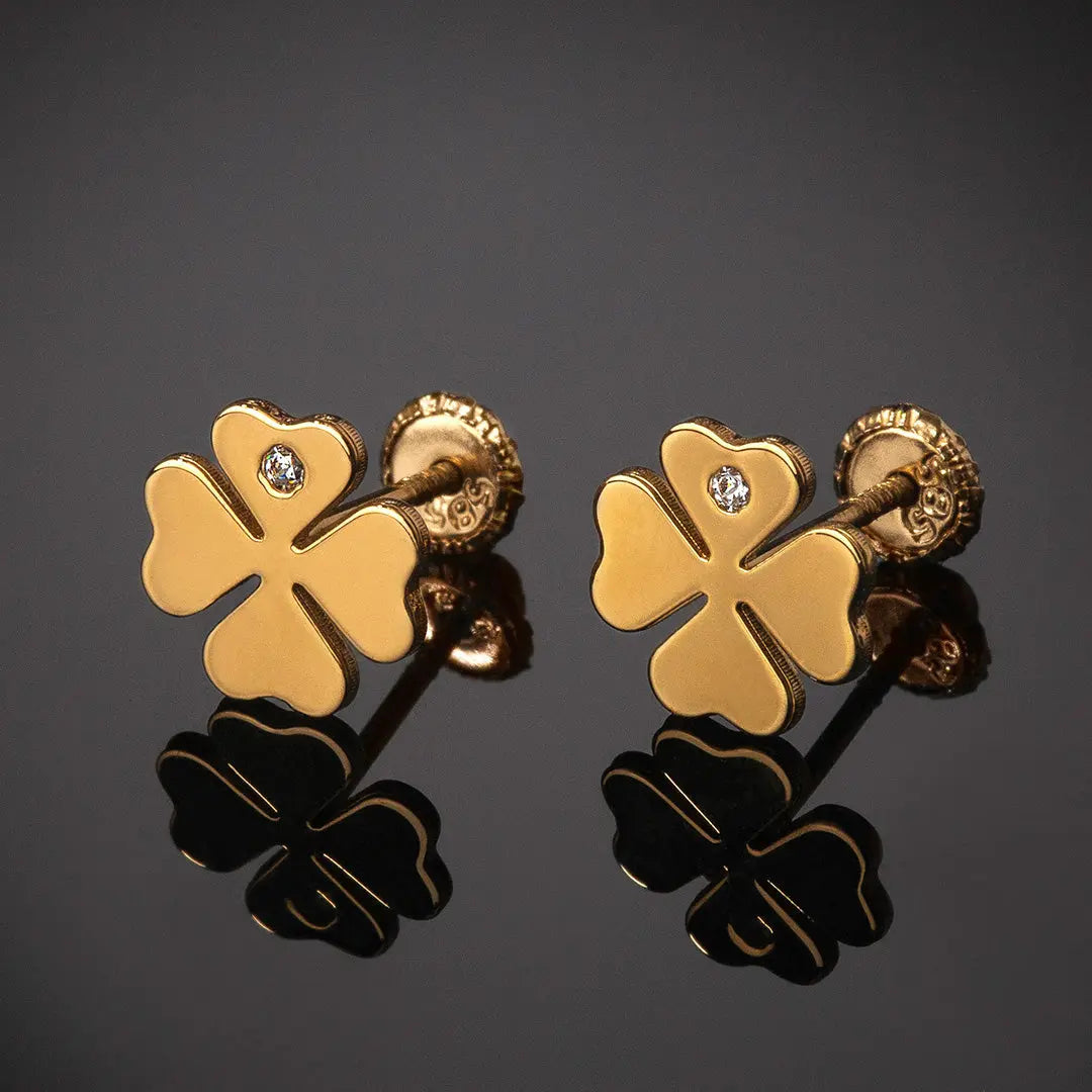 Aretes de oro 14k Broquel Trébol con oro amarillo y zirconia GIALLO JEWELRY