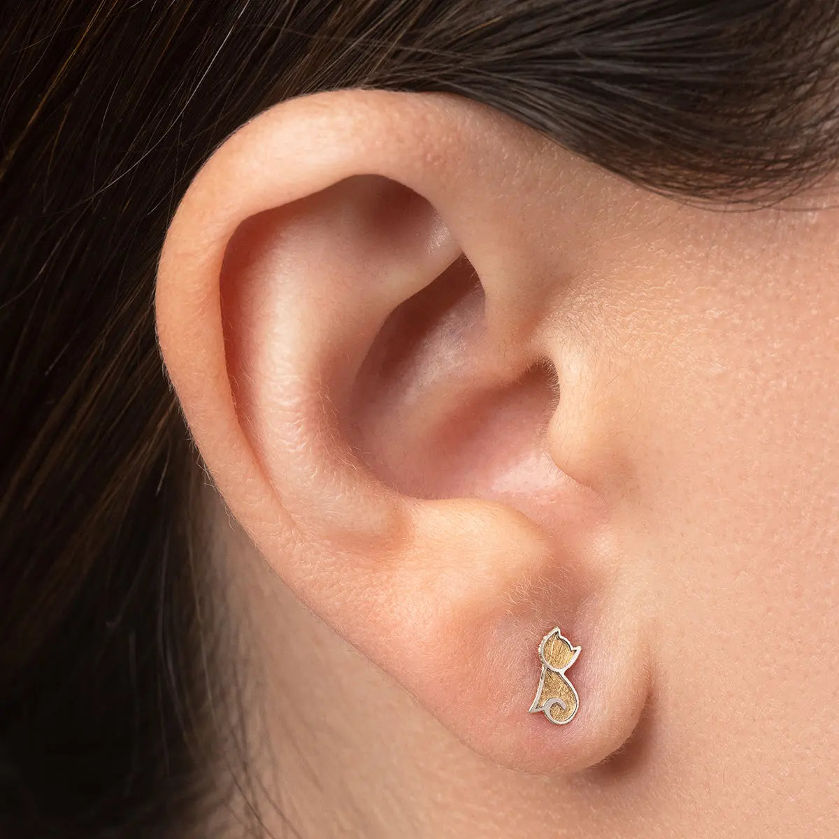 Aretes de oro 14K broquel Gatos oro blanco y amarillo GIALLO JEWELRY