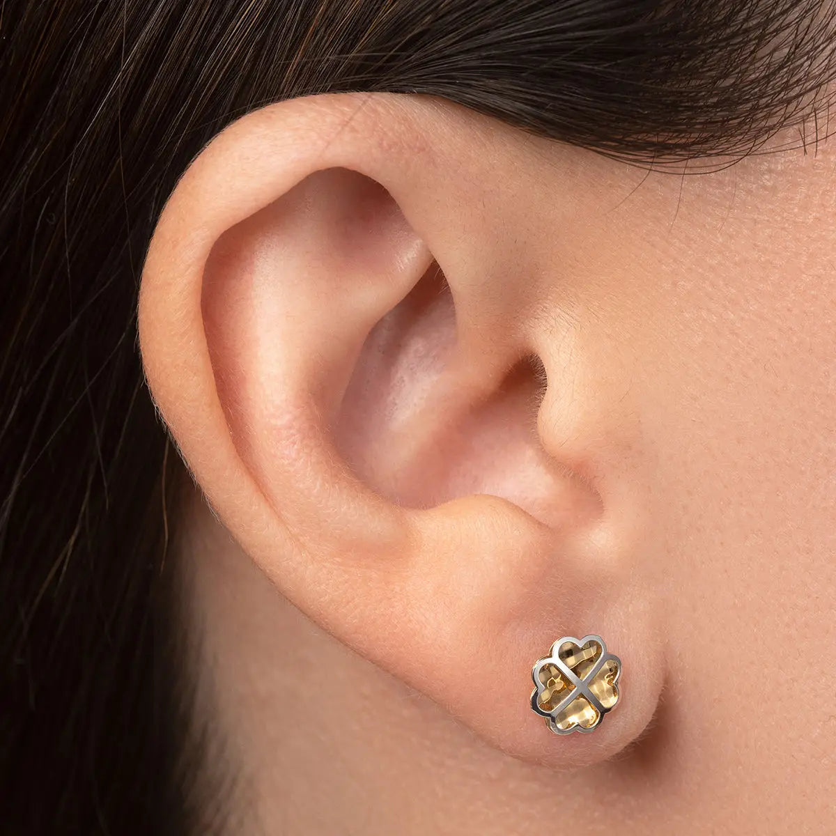 Aretes de oro 14k Broquel Pay de corazones con oro amarillo y oro blanco GIALLO JEWELRY