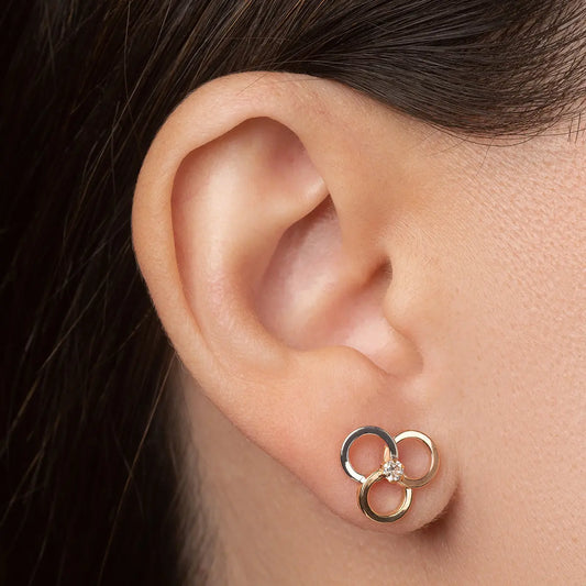 Aretes de oro 14k Broquel Triada de aros con oro amarillo, oro rosado, oro blanco y zirconia GIALLO JEWELRY