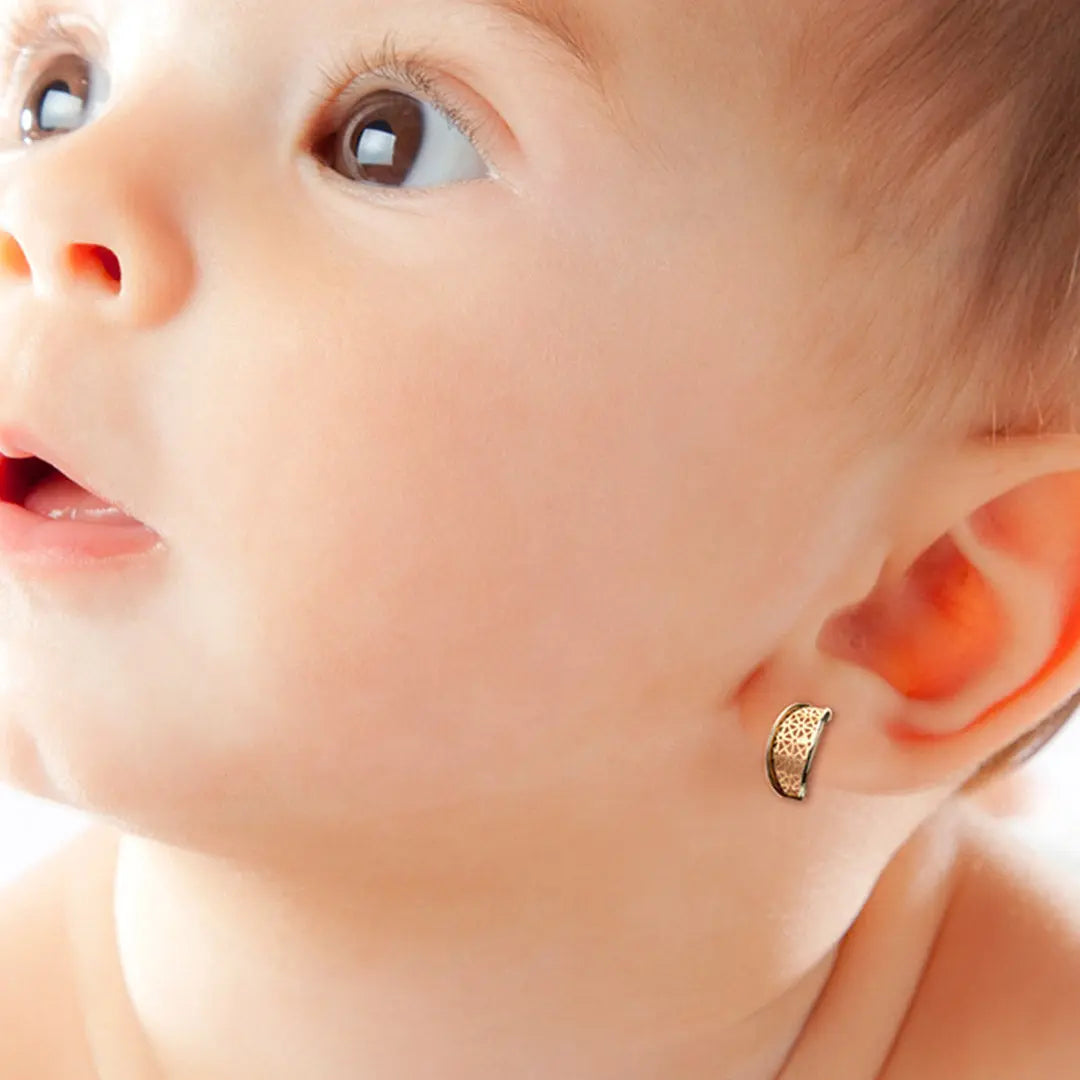 Aretes de oro 14k broquel Hoja con red estrellas oro amarillo brillante y oro blanco brillante GIALLO JEWELRY